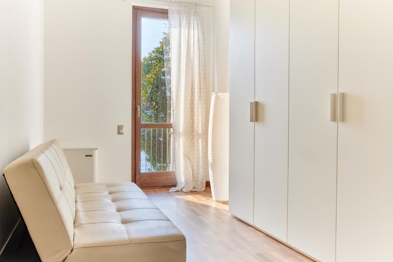 מאלצ'סינה Lake Front Casa Christina מראה חיצוני תמונה