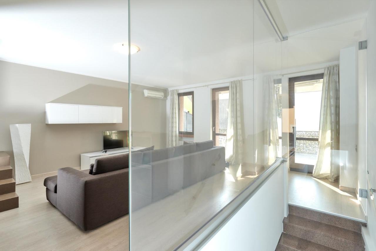 מאלצ'סינה Lake Front Casa Christina מראה חיצוני תמונה